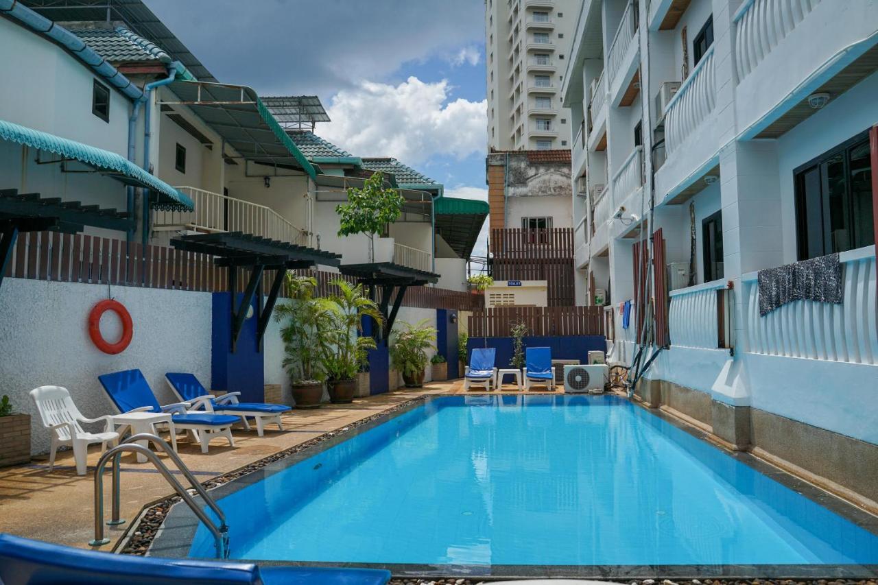 Rattana Beach Hotel By Shanaya Karon Luaran gambar