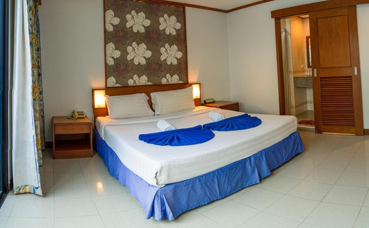 Rattana Beach Hotel By Shanaya Karon Luaran gambar